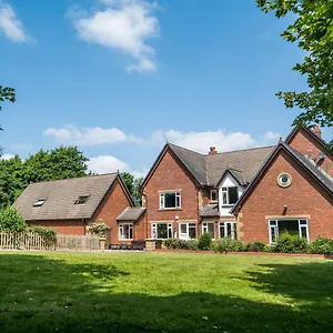 The At Ream Hills Weeton (Lancashire)